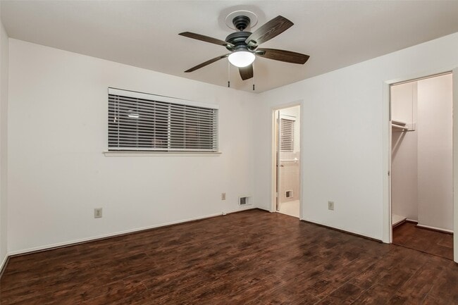 Building Photo - 7544 Brentcove Cir