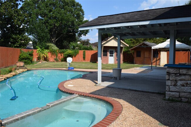 Building Photo - 3310 Little Farms Ct