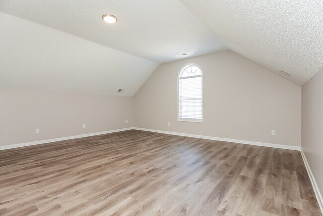 Building Photo - 64 Paxton Pl