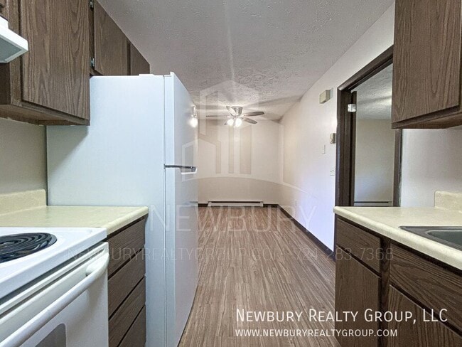 Building Photo - 16 Clearview Meadows