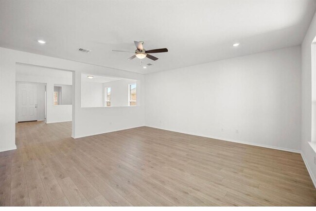 Building Photo - 3720 Cerino Ln