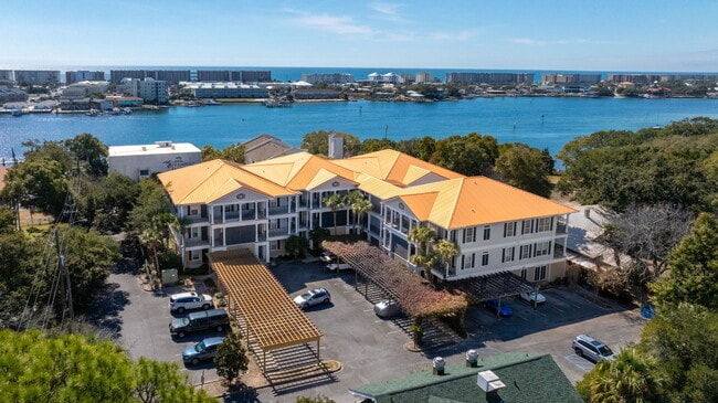 Building Photo - 159 Brooks St SE