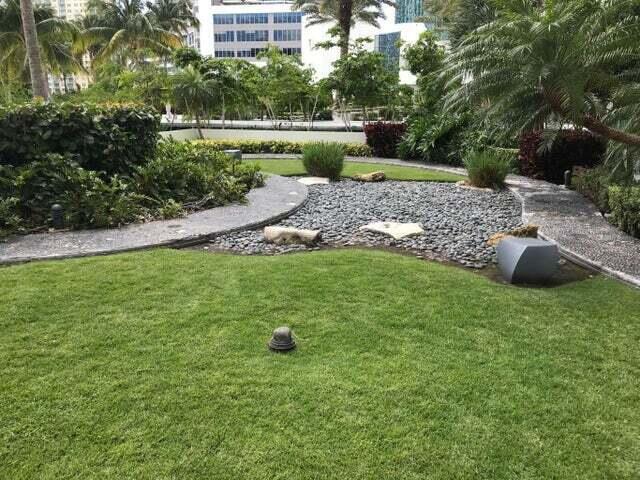 Building Photo - 950 Brickell Bay Dr