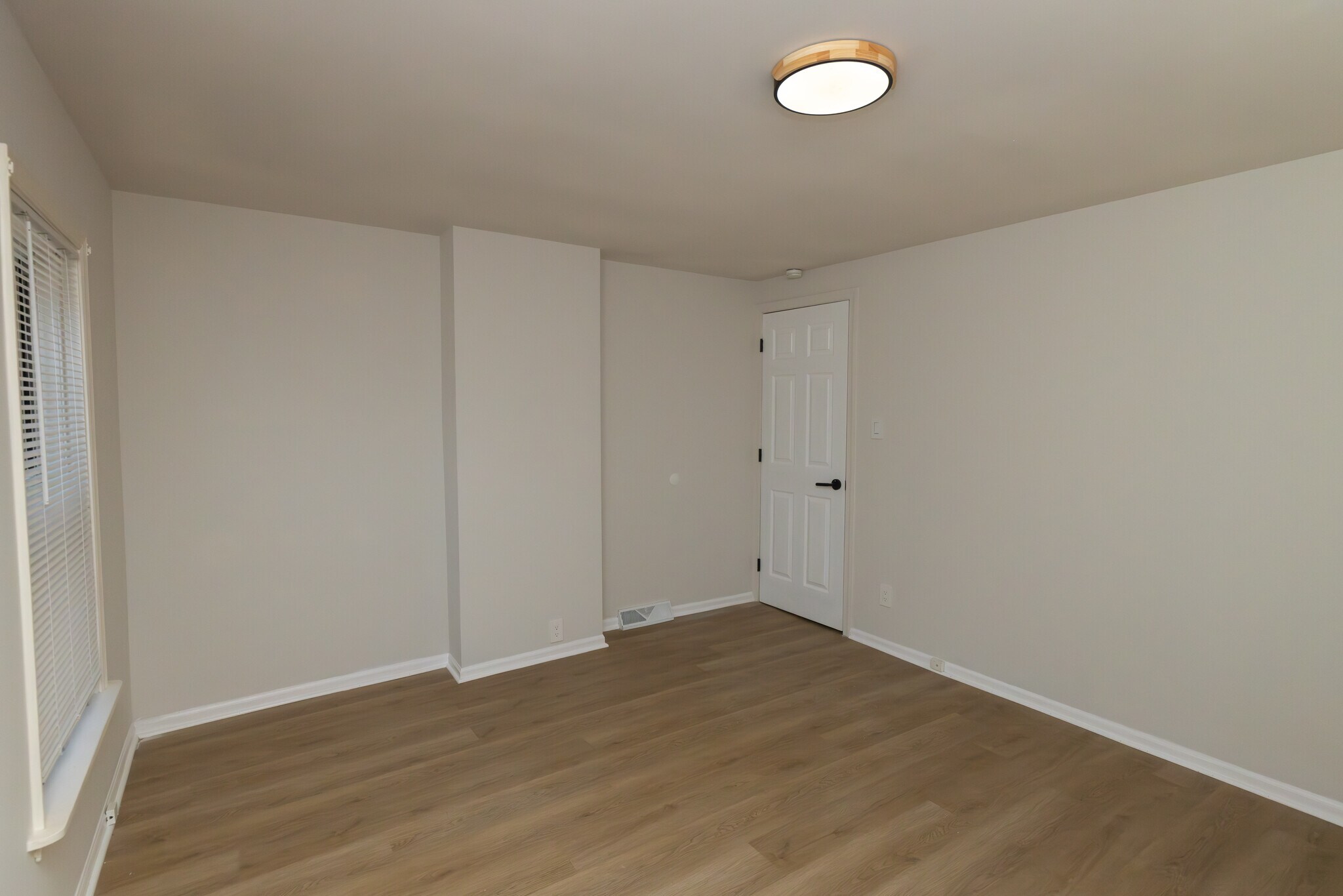 Primary Bedroom - 306 N Harrison St