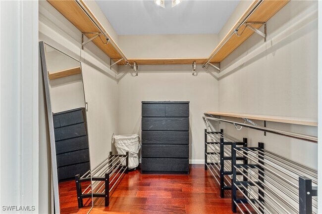 Building Photo - 1845 Les Chateaux Blvd