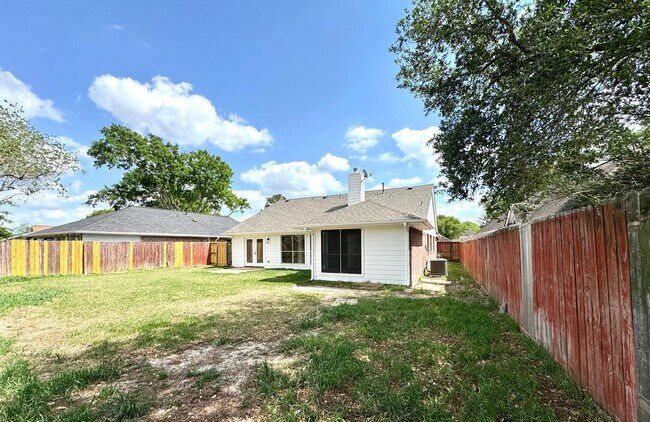 Building Photo - 6427 Liberty Valley Dr