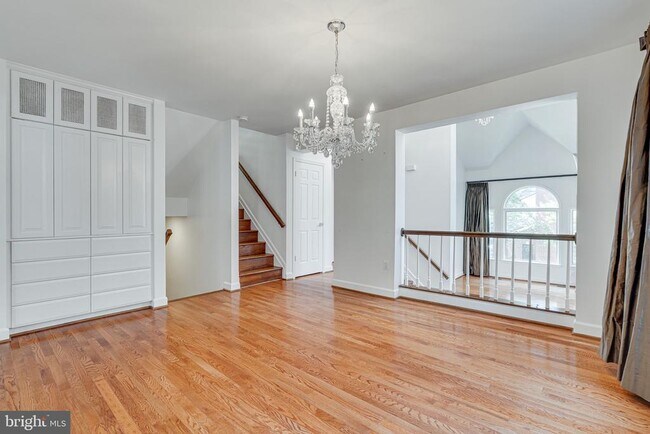 Building Photo - 1498 Hampton Hill Cir