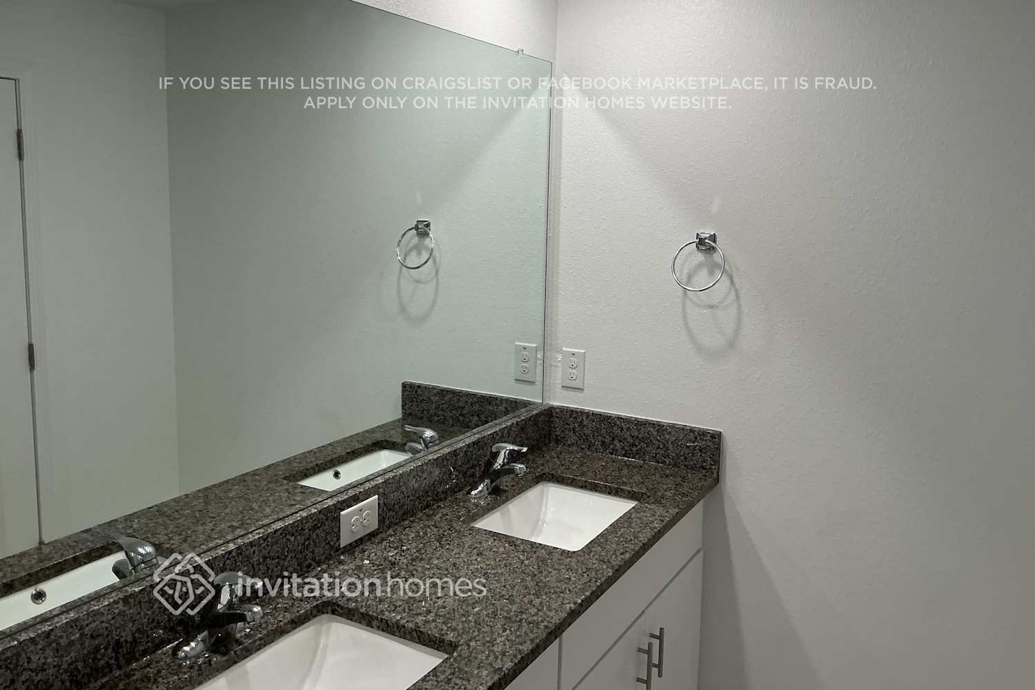 Building Photo - 8281 Birch Hvn Ln