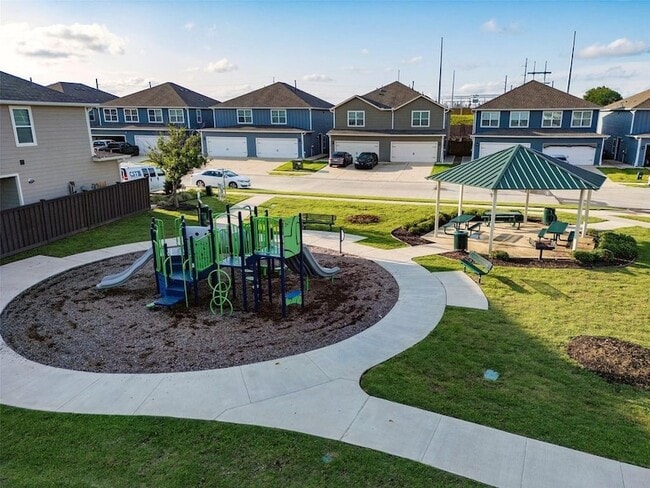 Building Photo - 1226 Parker Dr