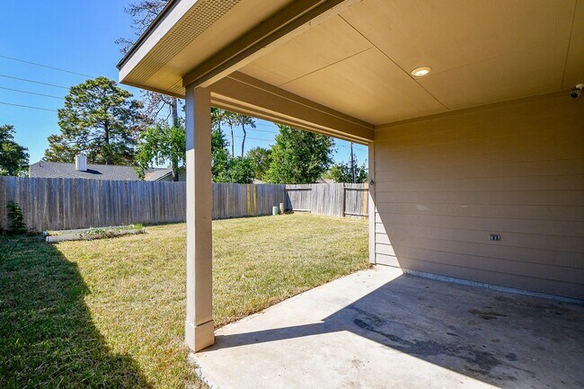 Building Photo - 22931 Berthoud Trl