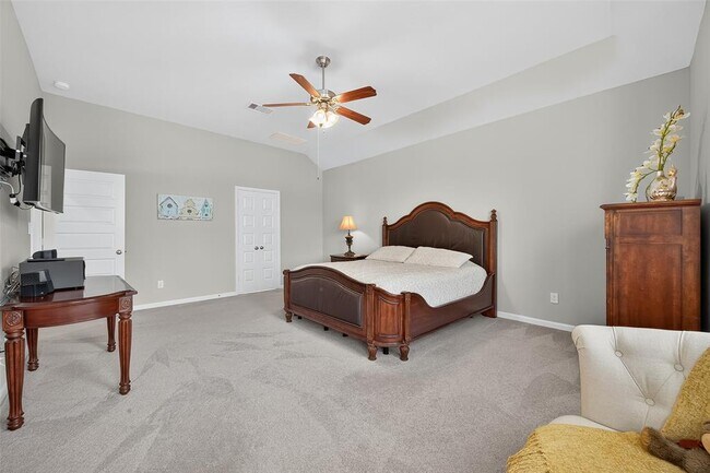 Building Photo - 2013 Kirby Landing Dr