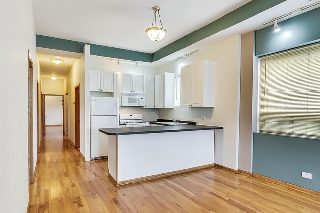 Building Photo - 1769 N Clybourn Ave