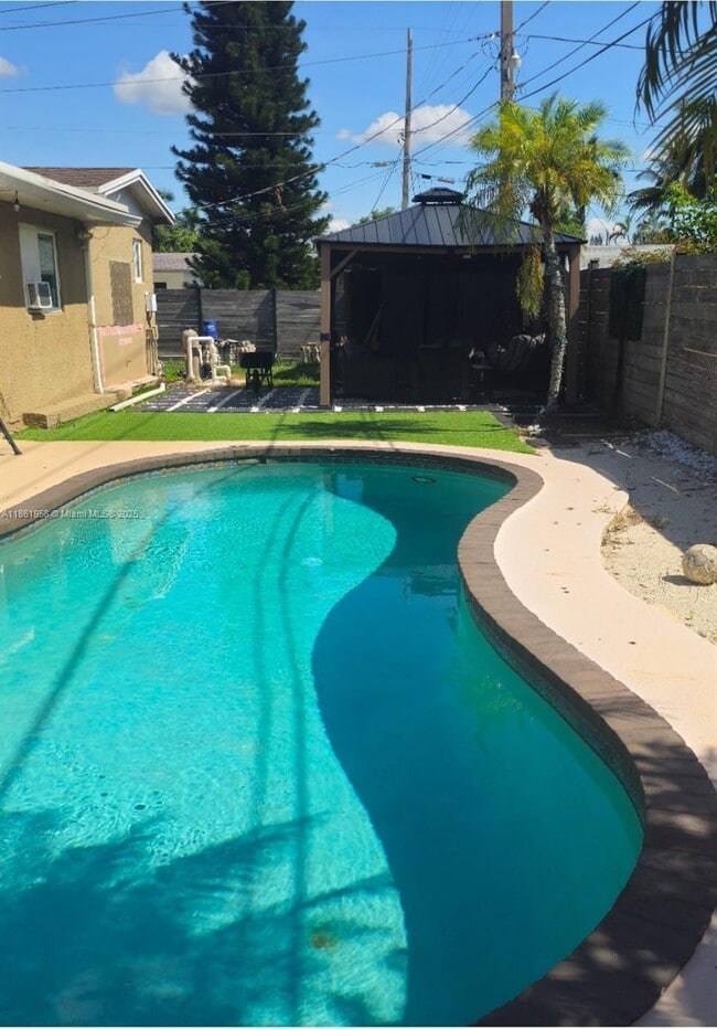 Building Photo - Northwest 63rd Avenue, Margate, FL 33063 - 3 BR 2 BA single-family home