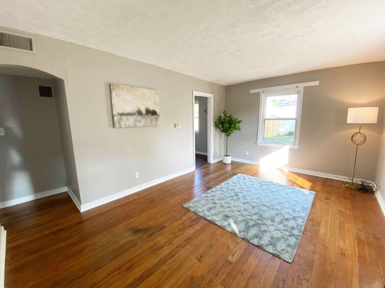 Building Photo - 1122 Franklin St