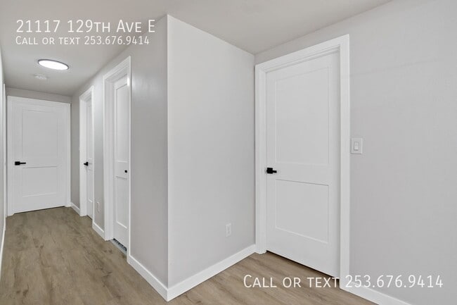 Building Photo - 21117 129th Ave E