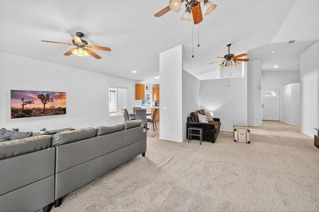 Building Photo - 82587 Delano Dr