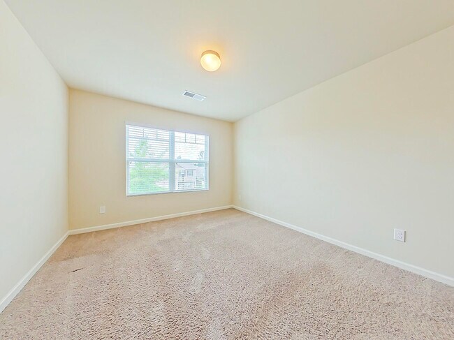Building Photo - 156 Sims Ct