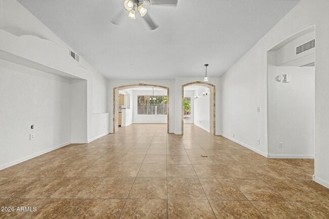 Building Photo - 6616 W Aire Libre Ave