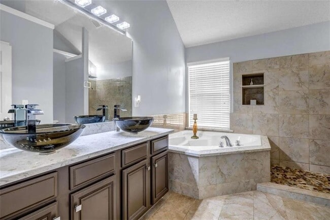 Building Photo - 1903 Cobblestone Ct