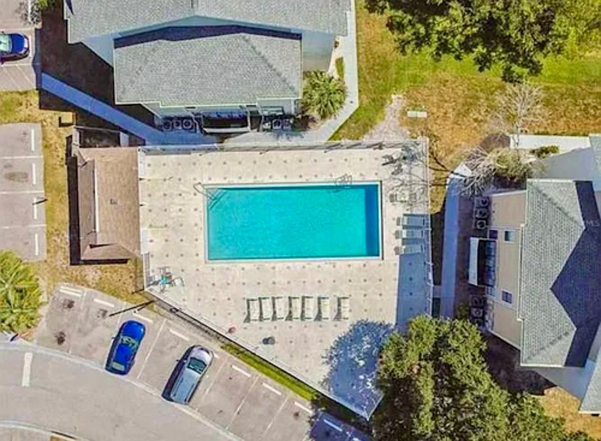Building Photo - 455 Alt 19