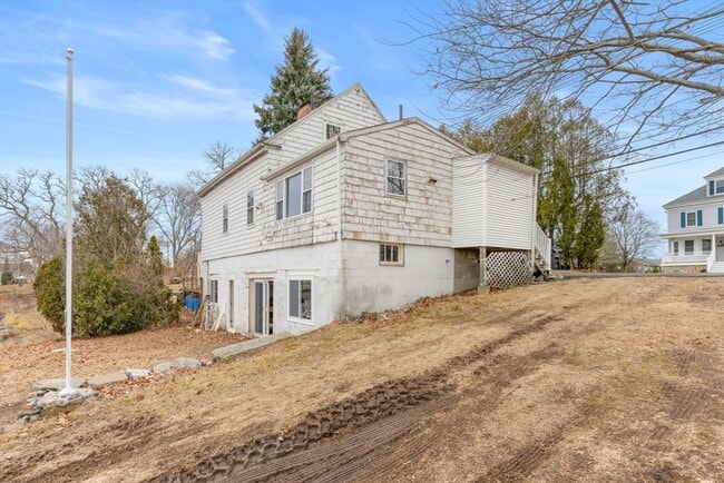 Building Photo - 96 Water St