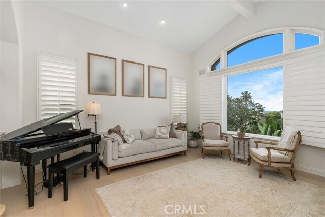 Building Photo - 150 Sidney Bay Dr
