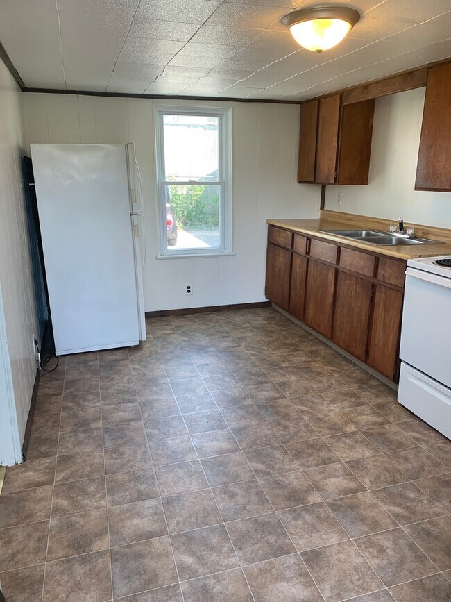 Building Photo - East Prospect Borough-2 bedroom 1 Floor Cottage