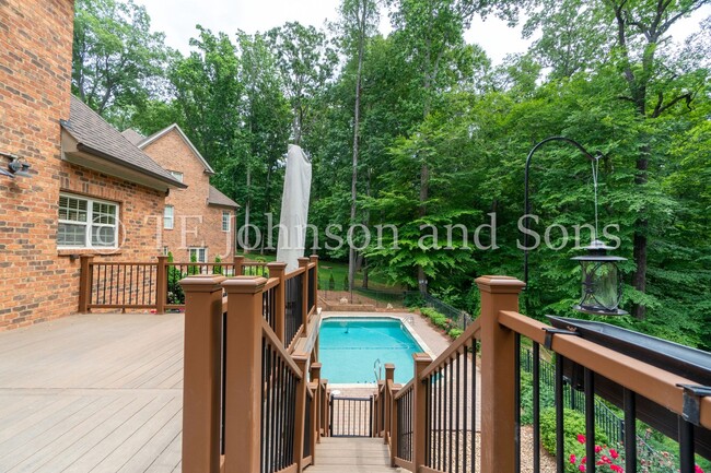Building Photo - Luxury Living in Lewisville