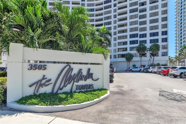 Primary Photo - 3505 S Ocean Dr
