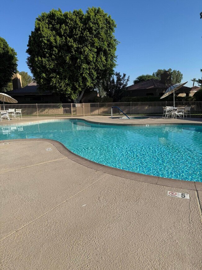 Building Photo - 44299 Capri Ct