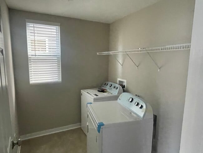 Building Photo - 7269 Cutler Dr