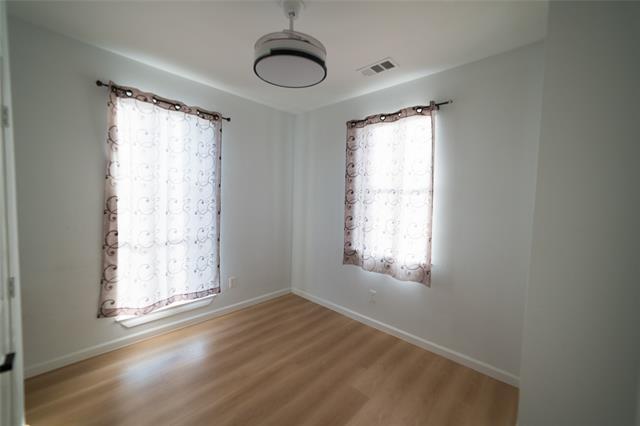 Building Photo - 954 Lloyd's Rd