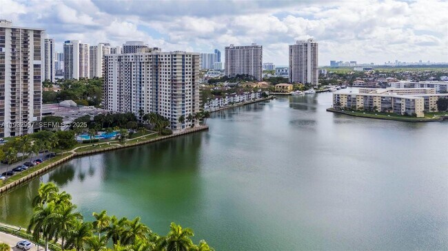 Building Photo - 2801 NE 183rd St