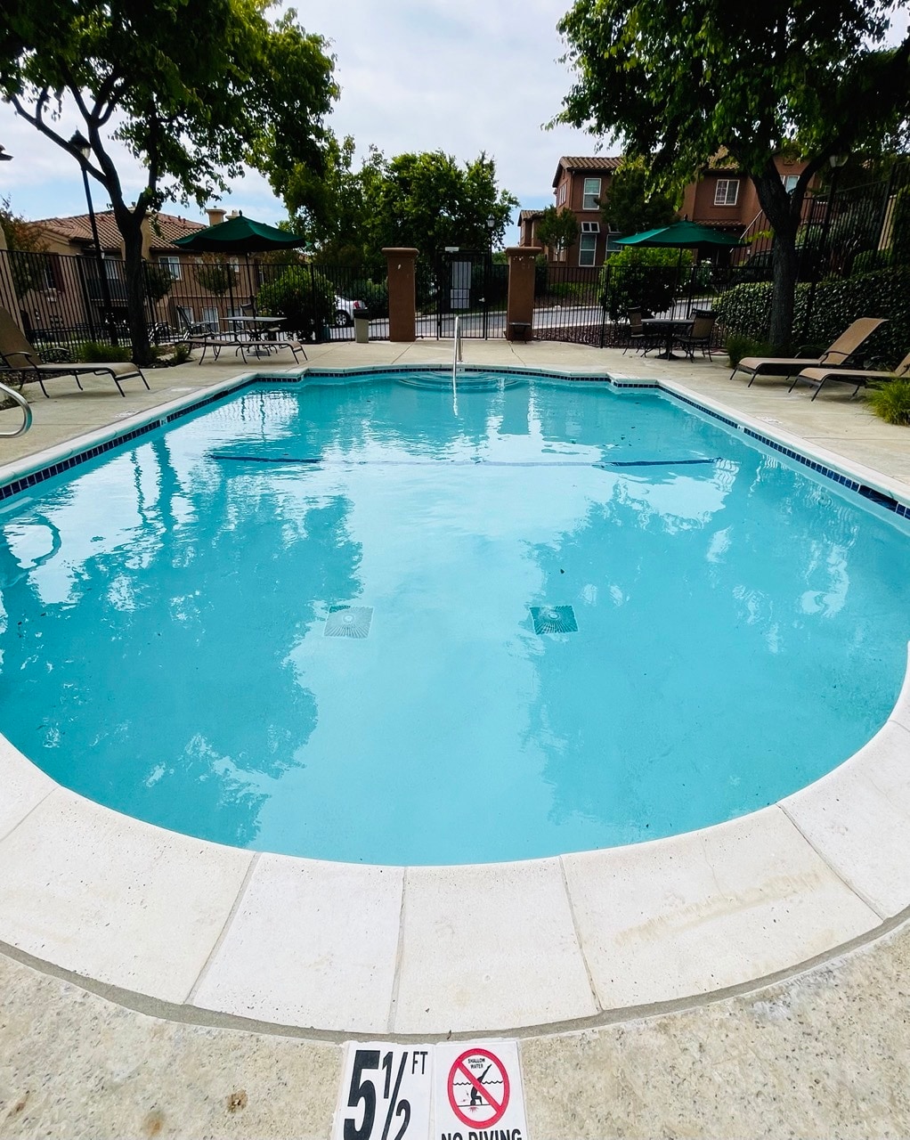 Swimming Pool - 27 Meritage Cmn