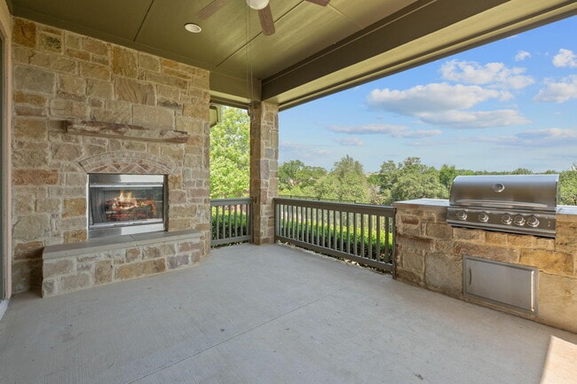 Building Photo - 13271 Mesa Verde Dr