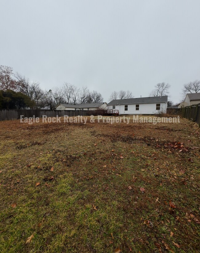 Building Photo - 1369 E 67th St