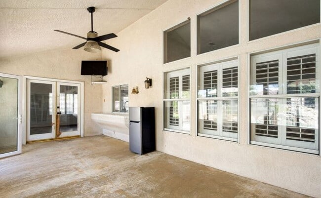 Building Photo - 13019 Queen Palm Ct