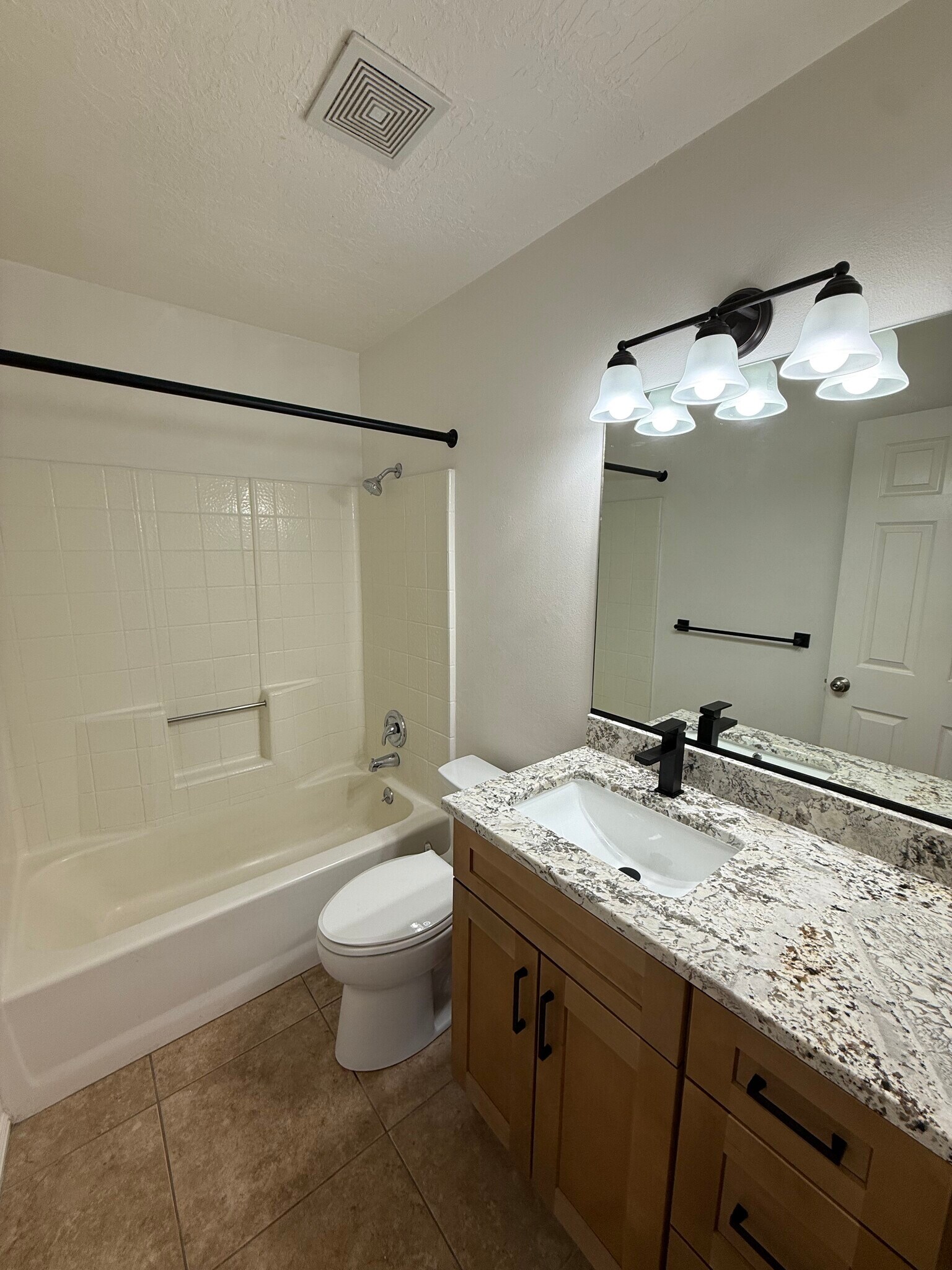 Building Photo - 556 S 1100 E