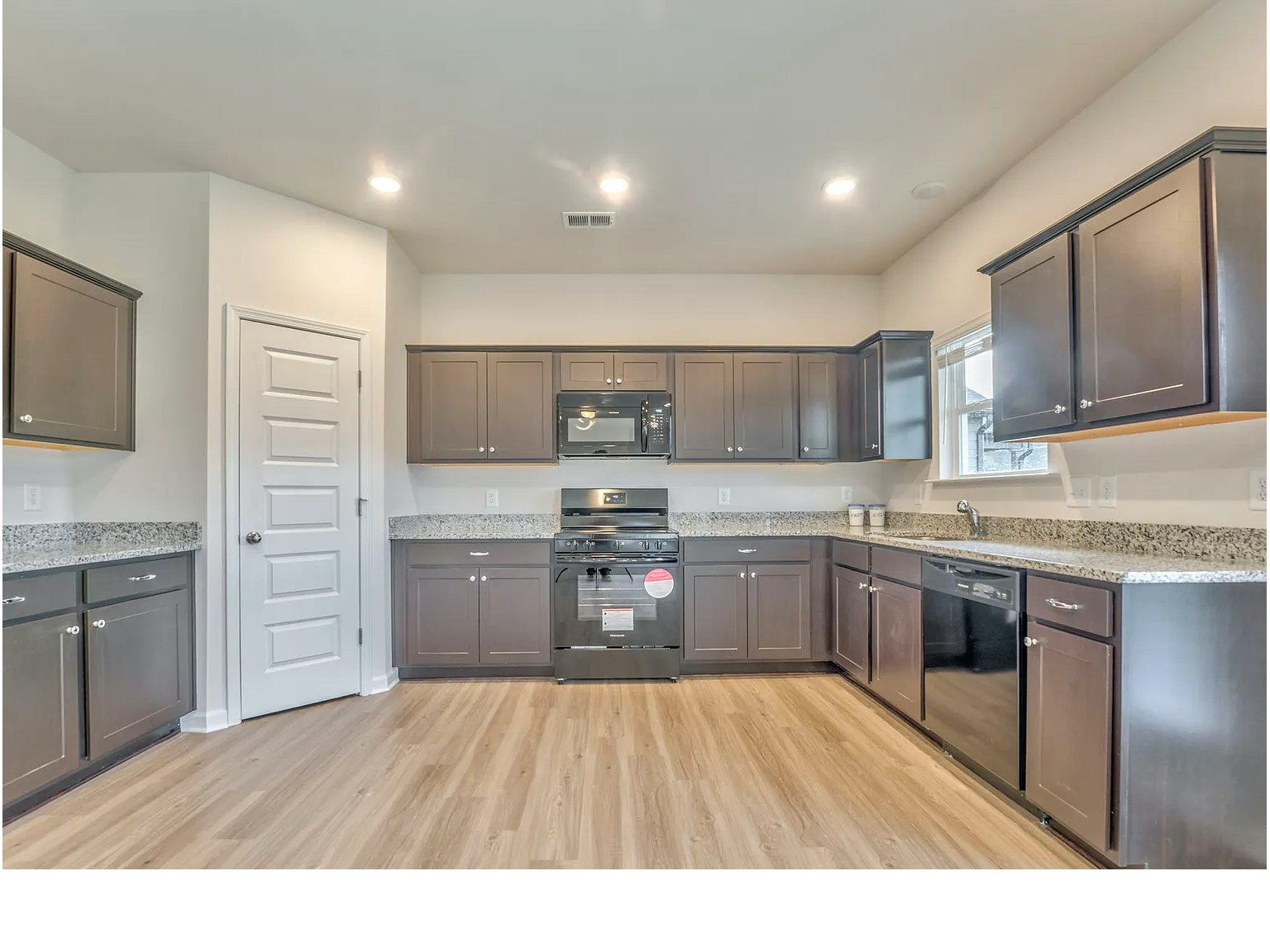 Building Photo - 59 Bennett Wy