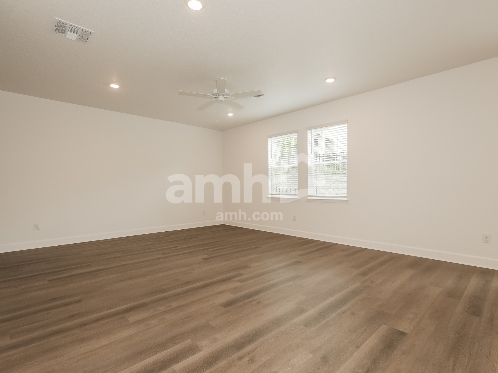 Building Photo - 37956 Dusty Saddle Ln