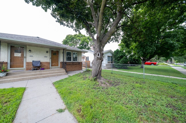 Primary Photo - 5524 Oliver Ave S