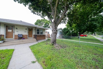 Building Photo - 5524 Oliver Ave S