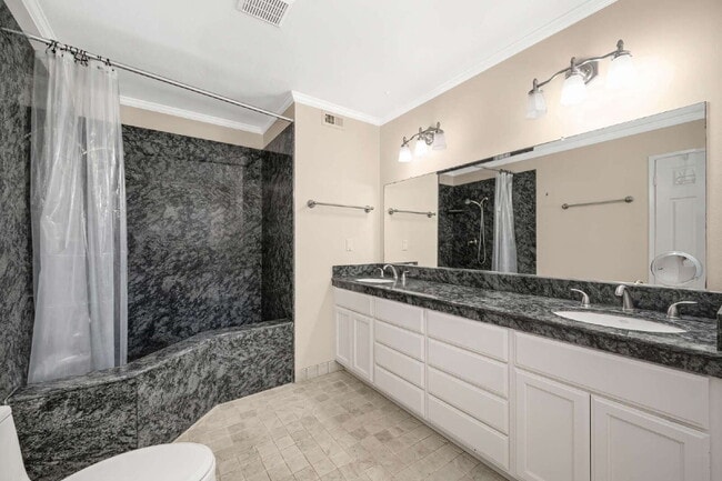 Building Photo - 44771 Garden Ct