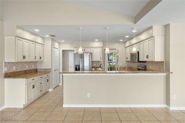 Building Photo - 1418 Shelby Pkwy