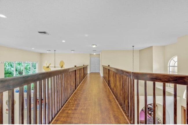 Building Photo - 1333 SW 175th Way