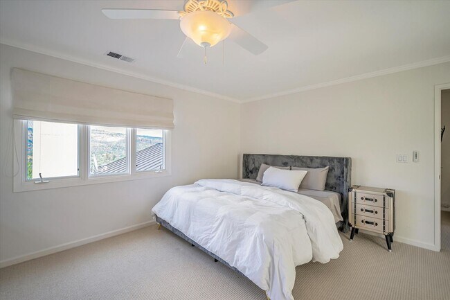 Building Photo - Welcome to Your Luxurious Napa Valley Retr...