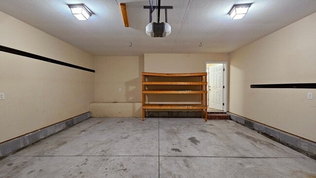 Building Photo - 3 BR 2 BA Liberty Hills