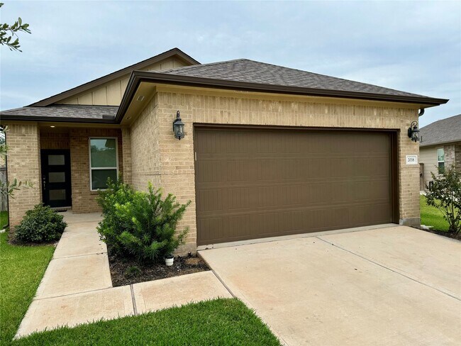 Primary Photo - 2038 Myrtle Oak Ct