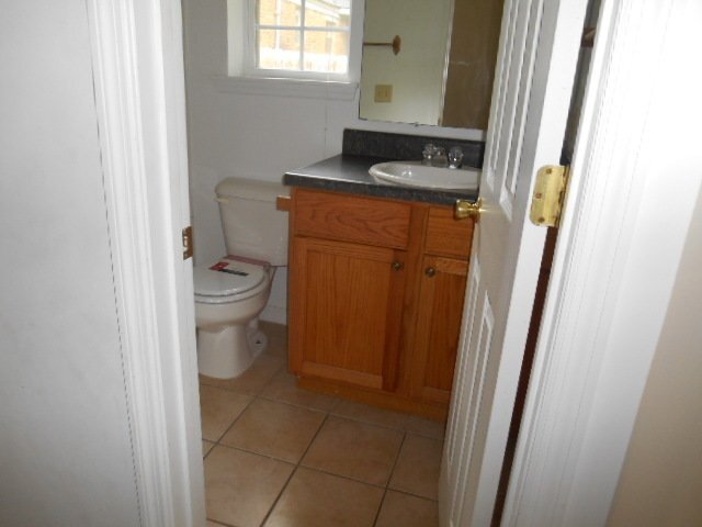 Building Photo - Duplex For Rent
