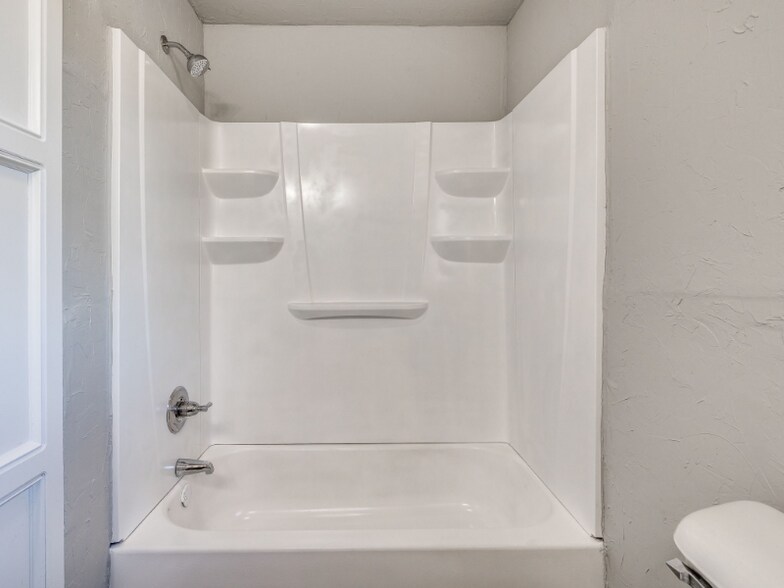 Building Photo - 101 192nd Ave SE